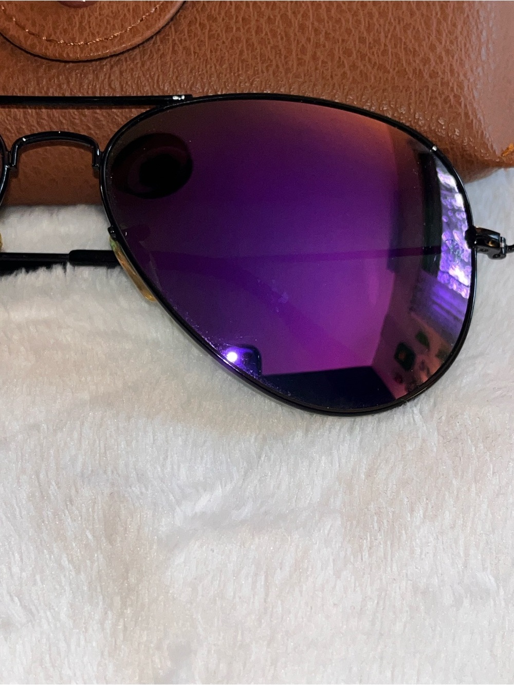 Ray-Ban Women's Aviator Sunglasses with Purple Mirror Lenses - Picture 3 of 6